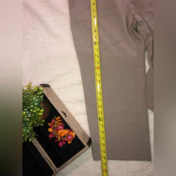 Daisy Fuentes Capri Pants size 8 - Picture 4 of 5